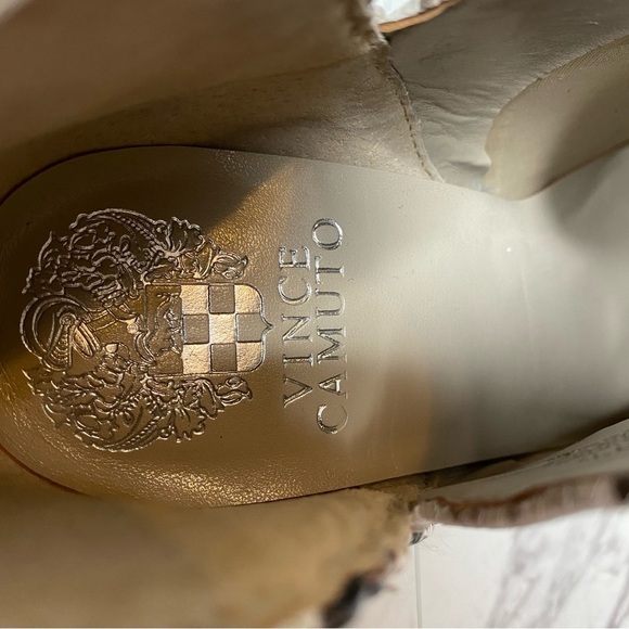 Vince Camuto Delsimba Snakeskin Bootie 7M - Picture 10 of 12